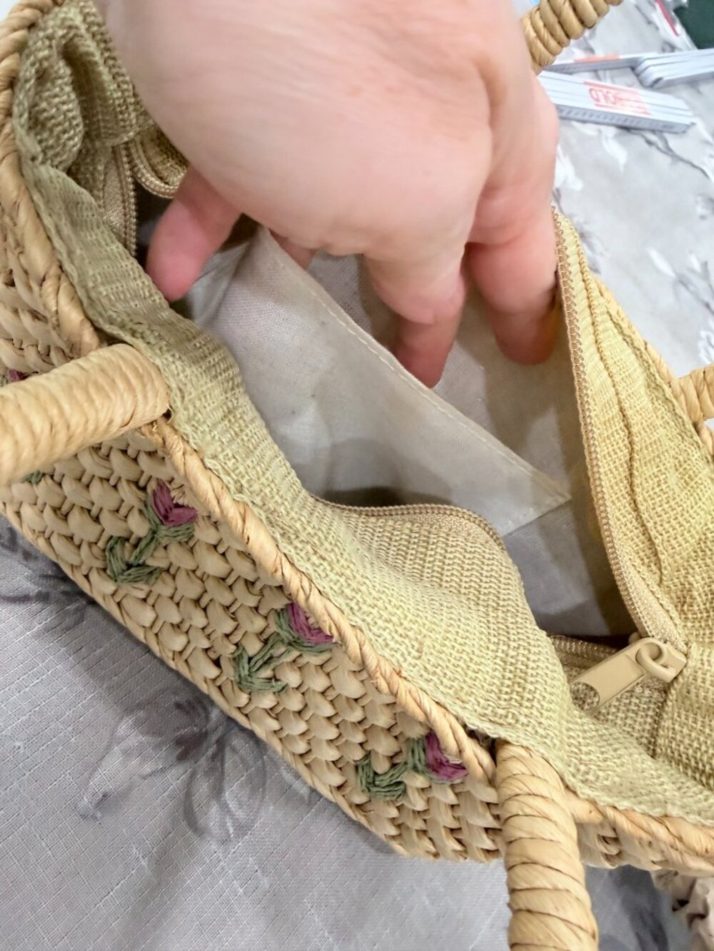 Vintage Style Corn Husk Woven Basket Purse Embroidered Tulip Floral Tote - Picture 7 of 10